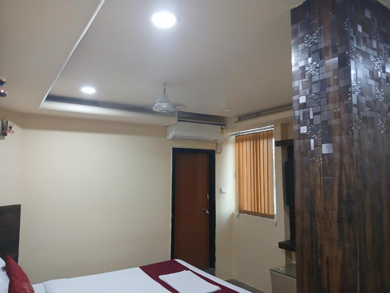 Blossoms Room Hotel Alekhya Residency- Luxury Lollection Hyderabad Eksteriør billede