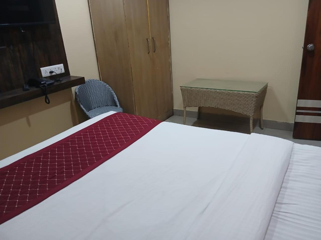 Blossoms Room Hotel Alekhya Residency- Luxury Lollection Hyderabad Eksteriør billede