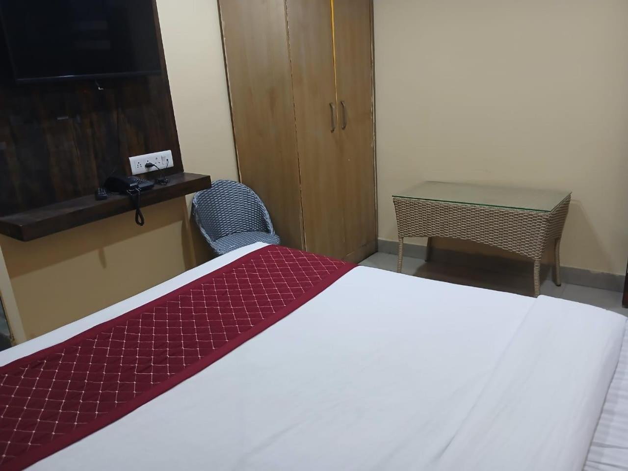 Blossoms Room Hotel Alekhya Residency- Luxury Lollection Hyderabad Eksteriør billede