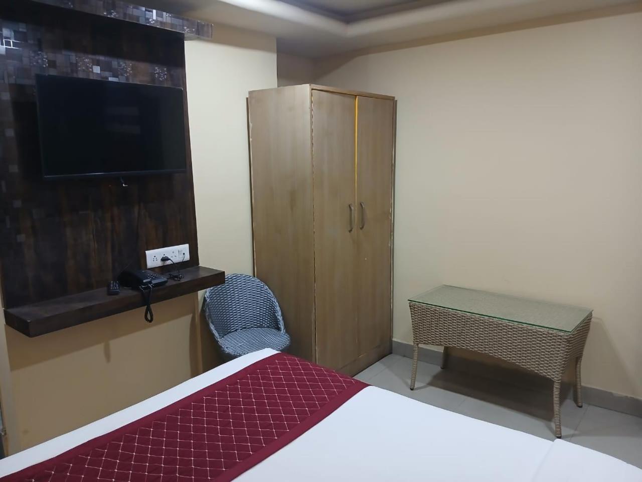Blossoms Room Hotel Alekhya Residency- Luxury Lollection Hyderabad Eksteriør billede