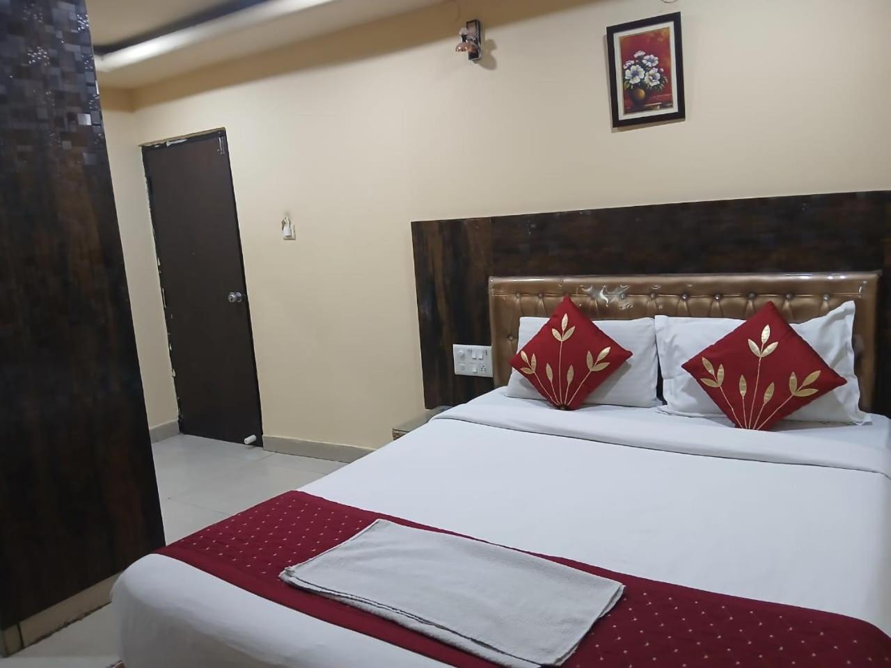 Blossoms Room Hotel Alekhya Residency- Luxury Lollection Hyderabad Eksteriør billede